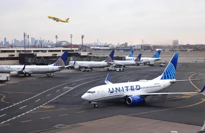FAA предлагает оштрафовать United Airlines на https://u.9111s.ru/uploads/202302/08/eb61f199dc35adee51a6d714c6b42af7.webp,15 млн за якобы удаленную проверку пожарной безопасности