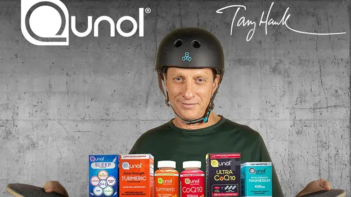 Тони Хок уделяет больше внимания здоровью, но не планирует "бросать курить в ближайшее время"