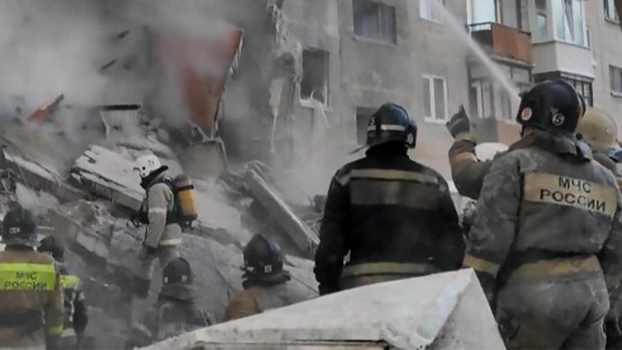 Взрыв потряс Новосибирск, вызвал панику и ранения.