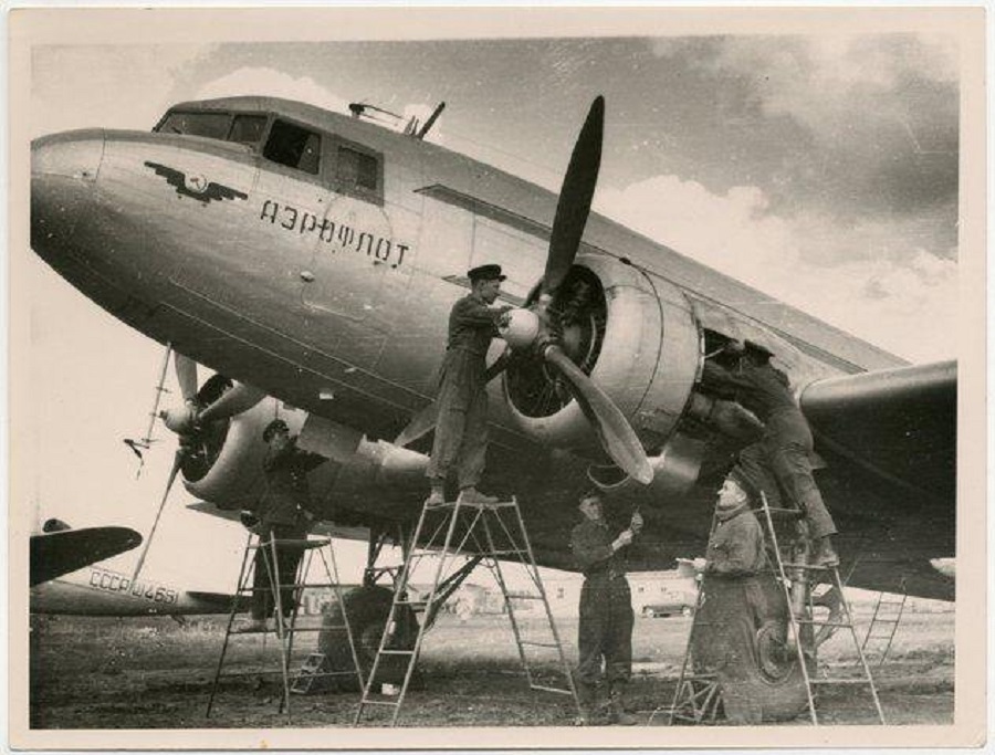 Как развивалась гражданская авиация в России.