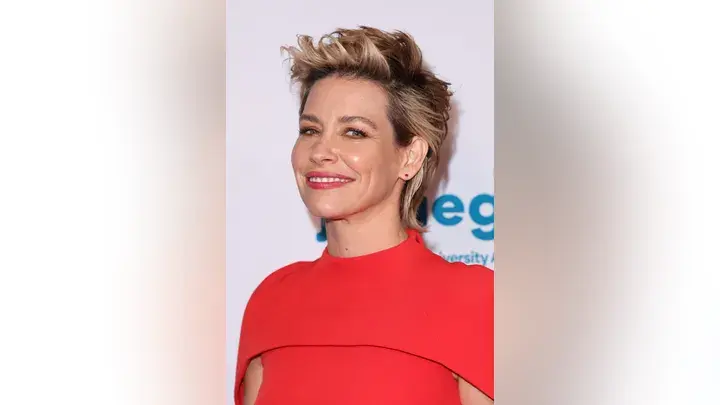 Коллега Джереми Реннера по фильму Marvel Эванджелин Лилли сообщила последние новости о выздоровлении актера: Это "настоящее чудо"