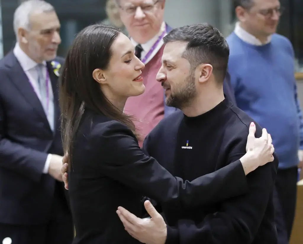 Зеленского встретили как героя на саммите Евросоюза: «Мы вас тоже защищаем»