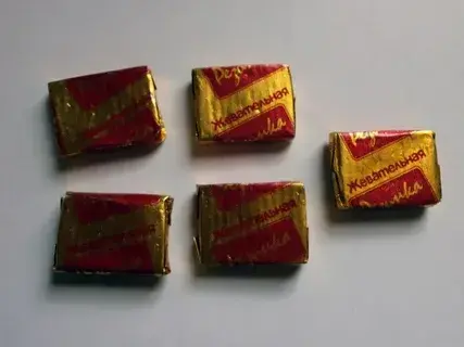 Жевательная Смолка : полезная альтернатива жвачке,кто помнит это вкус ?