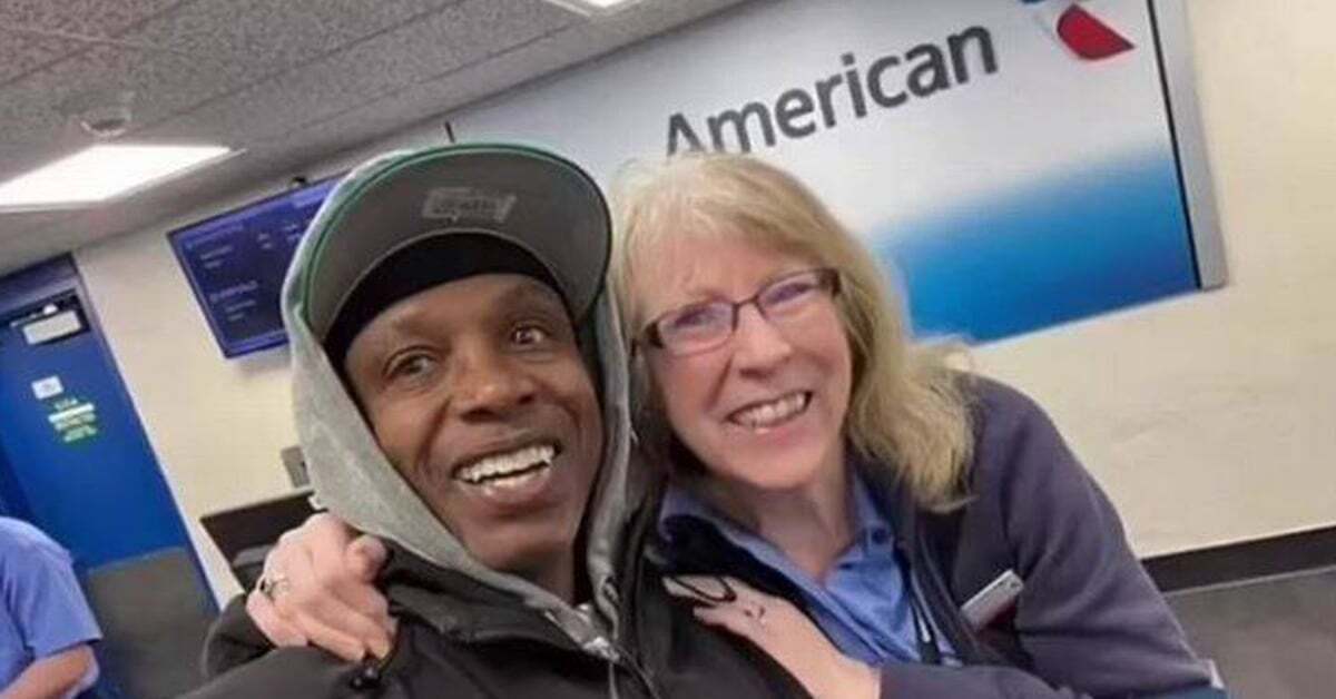 Он залетел не в то место одним словом.