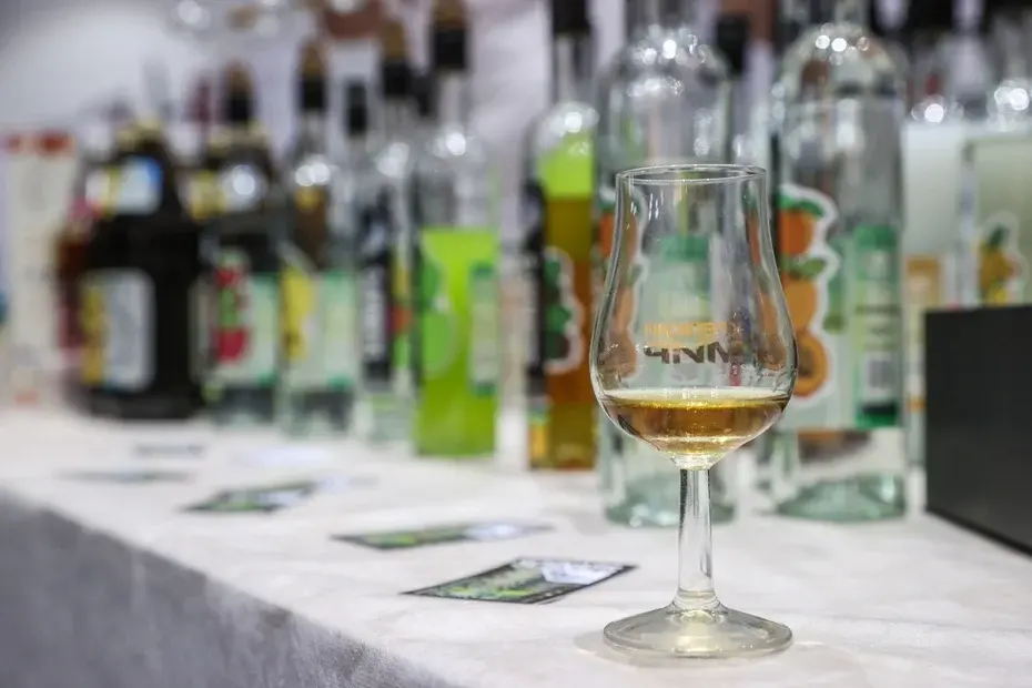 Как дорожает алкоголь в заведениях и кто его импортозаместит
