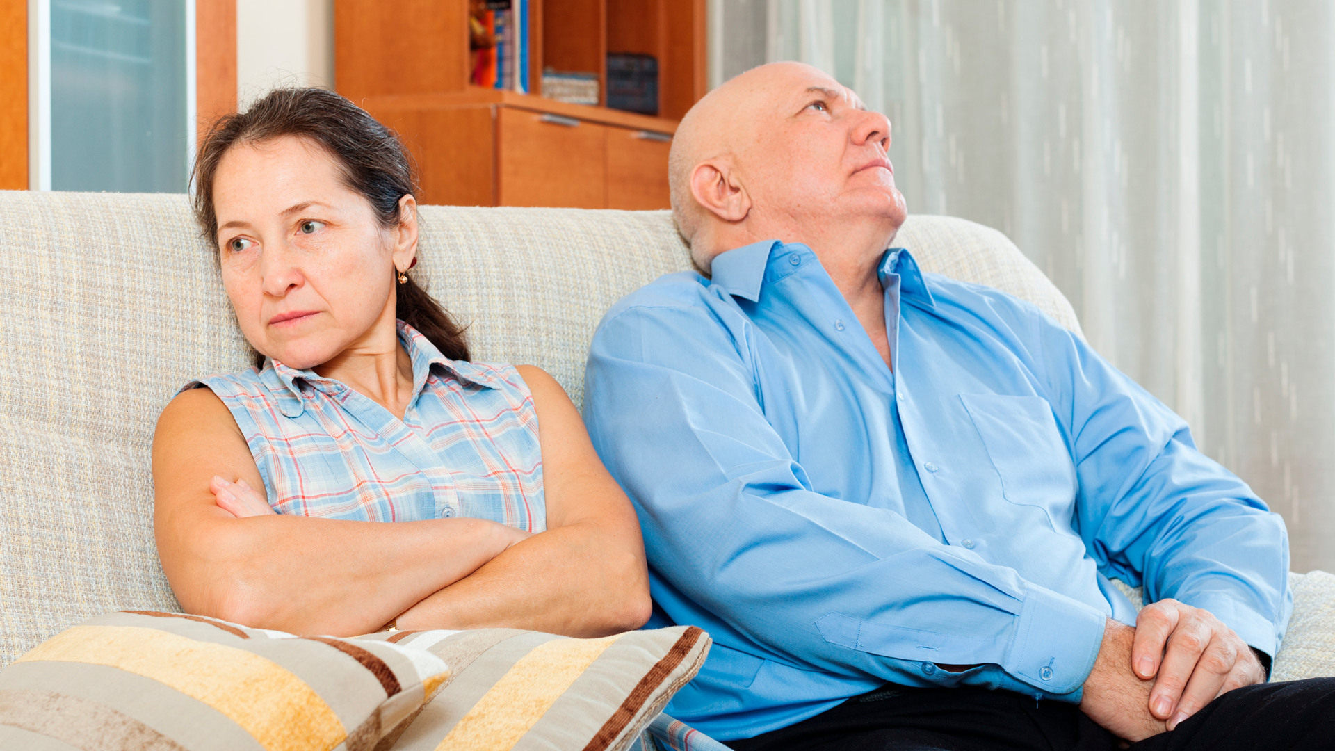 Муж-мормон решил выгнать жену из дома после 40 лет брака. Предыстория