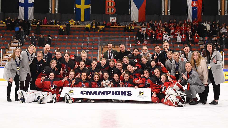 КАНАДА выйграла золото на чемпионате по хоккею с шайбой ДО 18 ЛЕТ СРЕДИ ЖЕНЩИН 2023