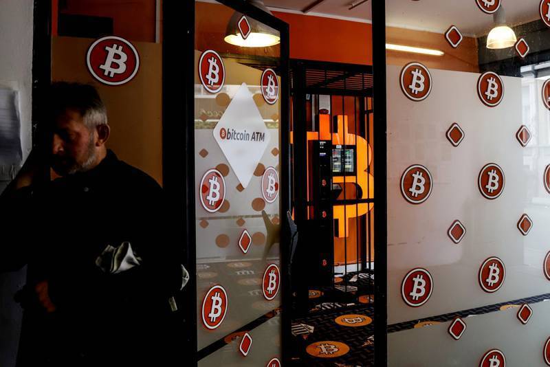 Почему Bitcoin падает и может ли он восстановиться?