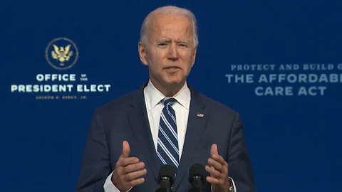 Президент Байден говорит, что воздушные шары не являются серьезным нарушением безопасности