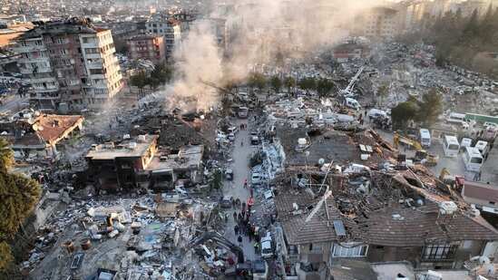 США предоставят 85 млн долларов на экстренную помощь пострадавшим от землетрясения Турции и Сирии