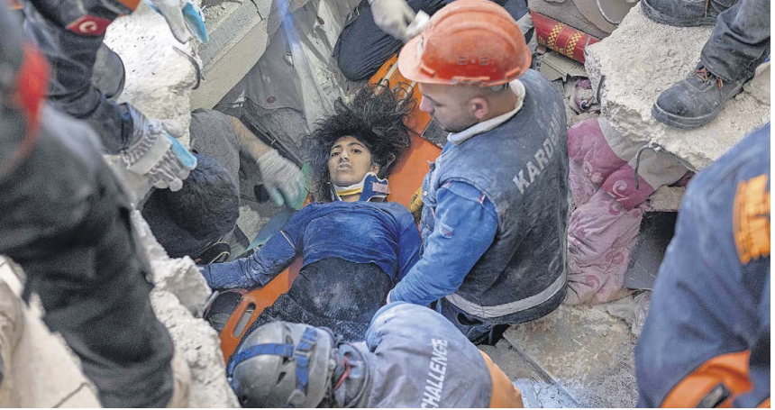 Поиск, землетрясения. Время и надежда на исходе.
