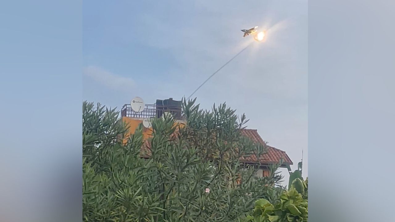 Руанду обвиняют в "акте войны", поскольку истребитель ДРК сбит в воздухе