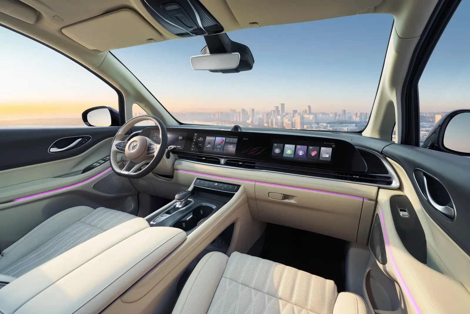 В России доступен для покупки роскошный минивэн Voyah Dream с полным приводом .