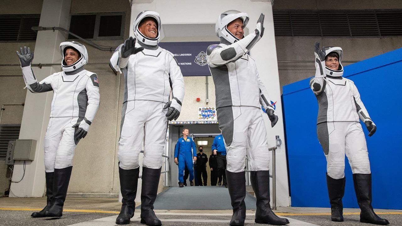 Джессика Уоткинс, первая чернокожая женщина в экипаже космической станции, рассказывает об историческом путешествии