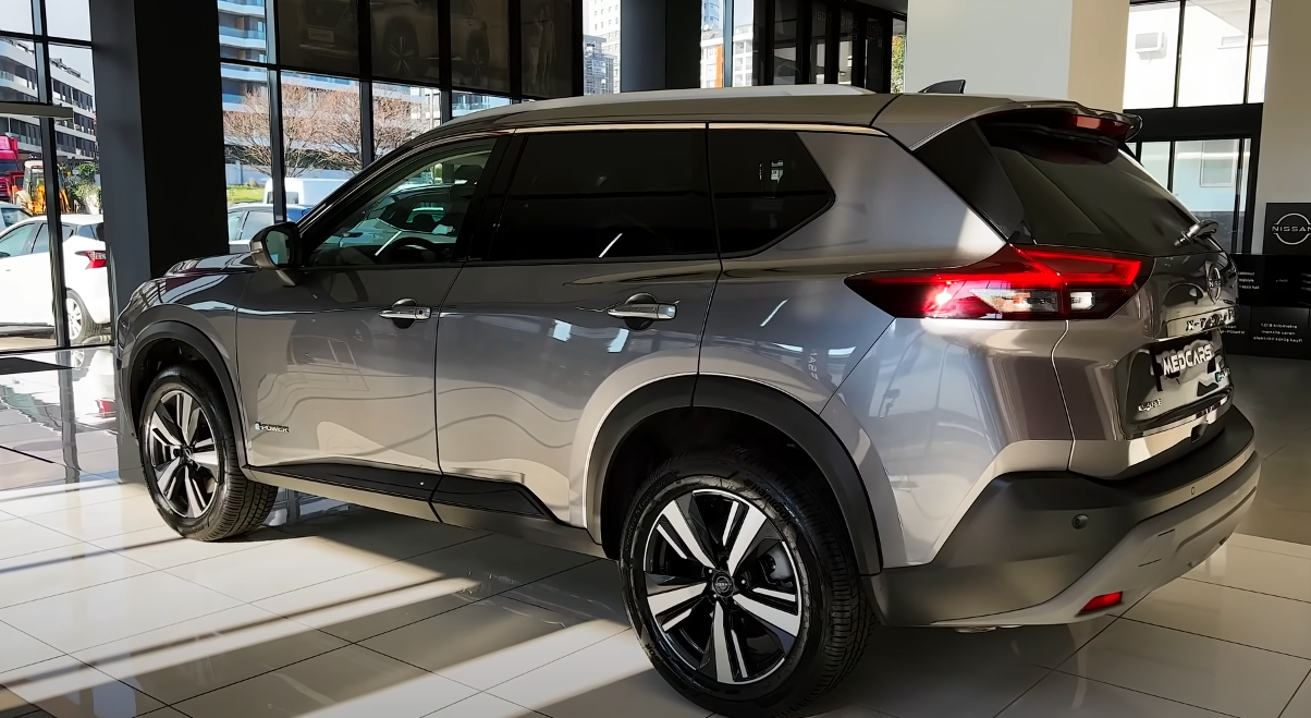 Nissan X-Trail 2023 года