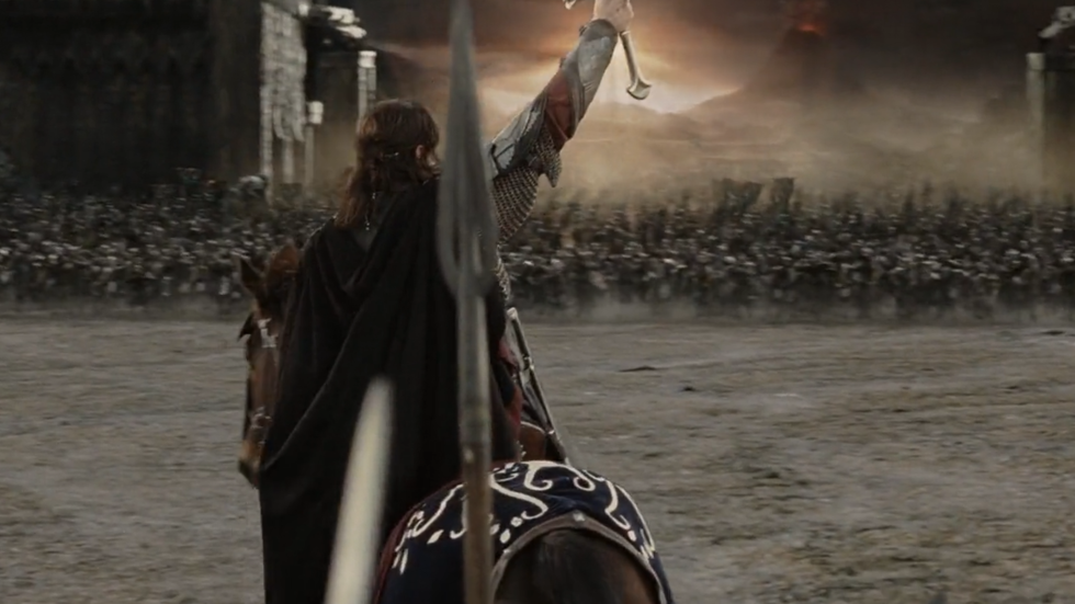 Франшиза "Властелин колец" сражается с мусорной компанией.