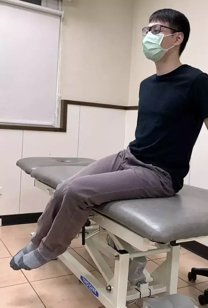 У пожилых людей плохое кровообращение в холодную погоду, а их ноги немеют и покалывают. Что делать?