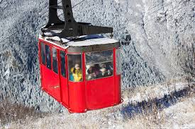 Застряли на канатной дороге