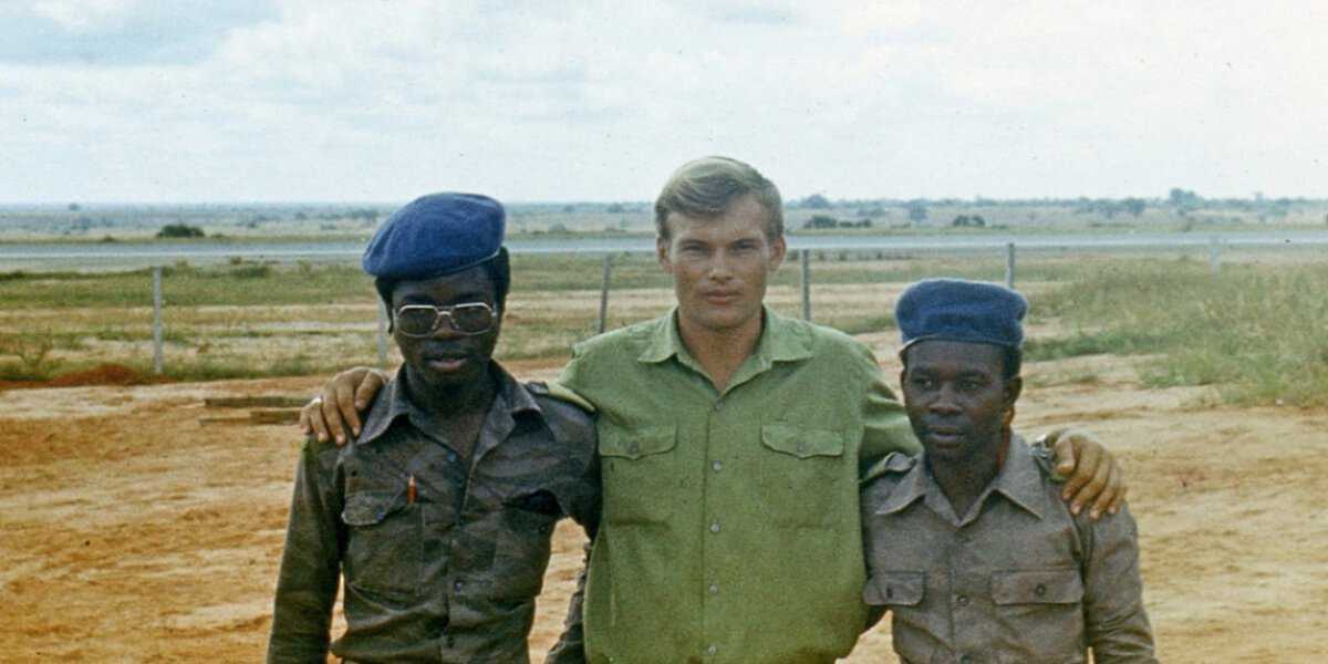 В России придумали цветные революции, но так и не догадались, как им противостоять