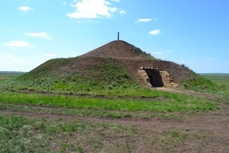 Поселок Аркаим - город свастики и чудотворная печь