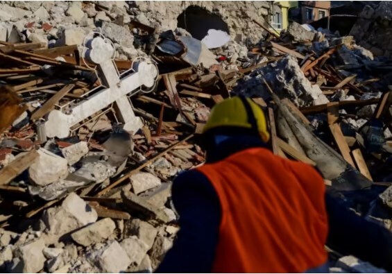 Антакья лежит в руинах после землетрясения магнитудой 7,8