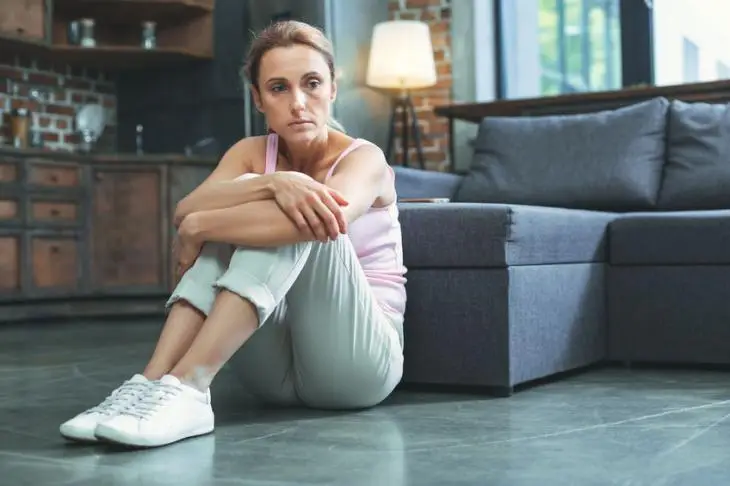 Что такое апатия? Симптомы, причины, лечение