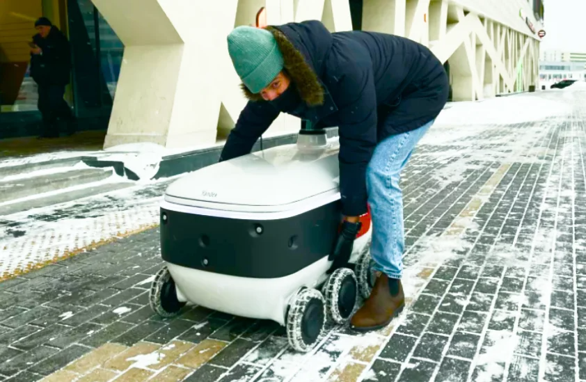 ChatGPT и другие нейронки пока не заменят людей.