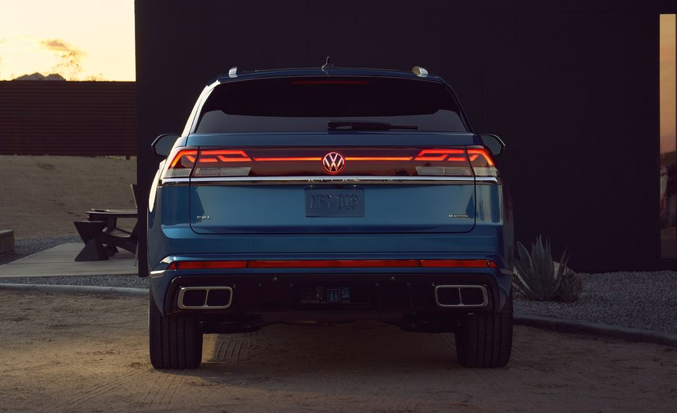 Обновленные VW Atlas и Atlas Cross Sport 2024 года выглядят более привлекательно и более роскошно.