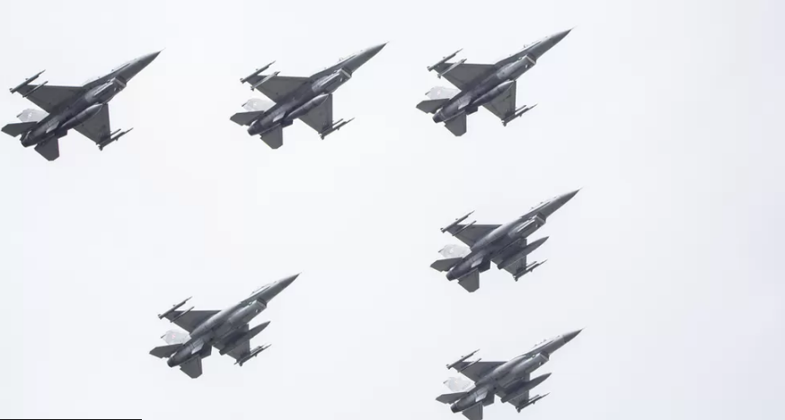 Истребители для Украины: Проблемы передачи боевых самолетов Киеву Опубликовано 2 дня назад