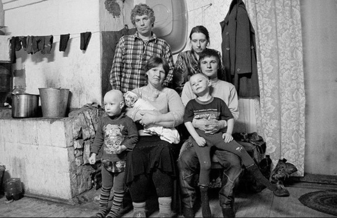 Люди живут все хуже, но бедных становится все меньше. Для чего государство ежегодно избавляется от 1% малоимущих