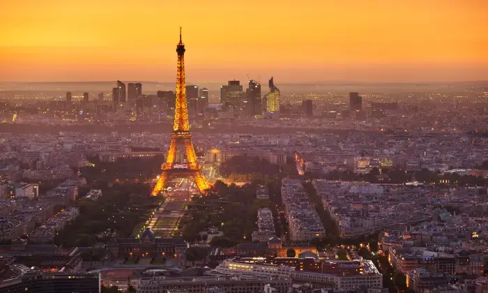 Париж настаивает на повышении налога на второе жилье, чтобы решить проблему оттока населения