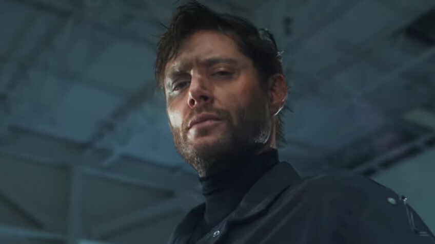 Вышел трейлер Atomic Heart с Дженсено Эклсом в роли советского разведчика.