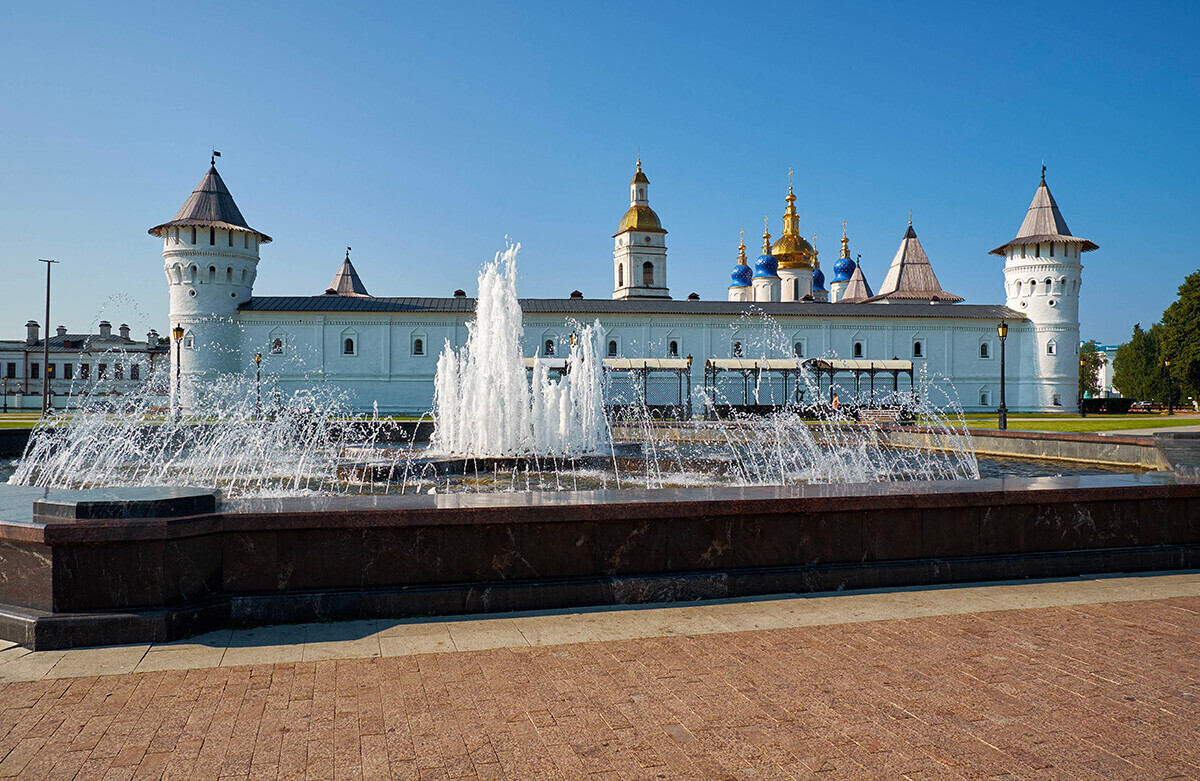 красная площадь в тобольске