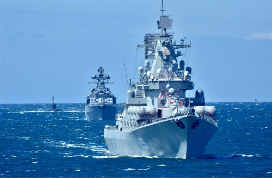 Российские корабли вышли на позиции оснащенные ЯО?