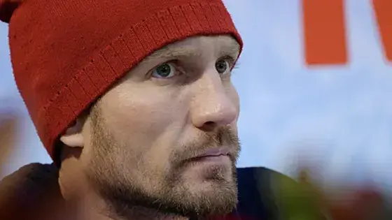 Костомарову делается хуже.