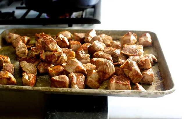 Как конфеты, из свинины