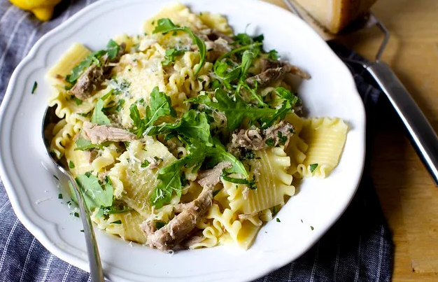 Ломаная паста со свиным рагу пальчики оближешь