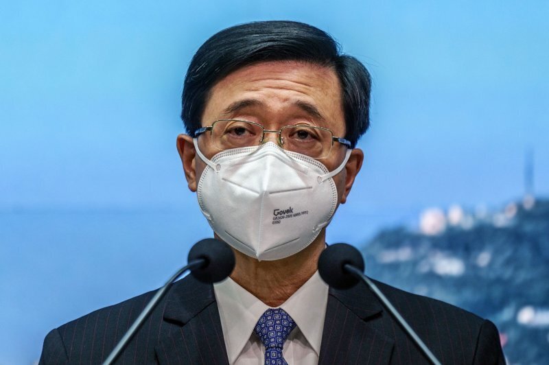 Население Гонконга сокращается из-за "чистого оттока" и смертности, превышающей рождаемость