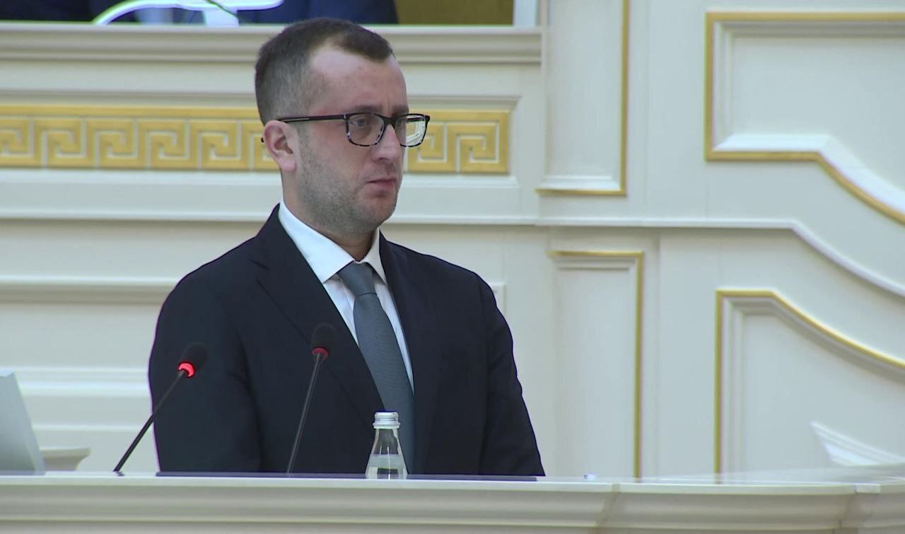 Вице-губернатор Петербурга Пиотровский назначил руководителем ЦВЗ «Манеж» родственницу Порошенко.