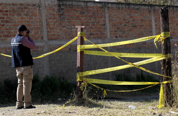 Тридцать одно тело найдено на подпольном кладбище в районе, конролиремом мексиканскими наркокартелями.
