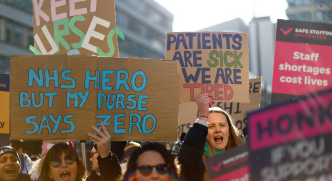 Железнодорожники, медсестры и передовые работники Королевской почты устраивают новые забастовки.