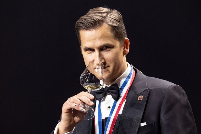 Почему виноделы Франции хотят уничтожить свои виноградники?