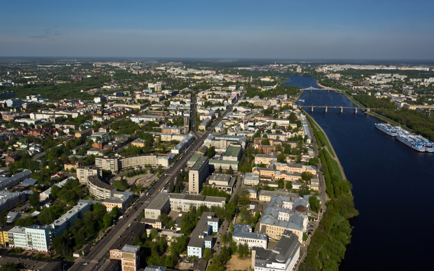 Вам по душе жить в городе или в деревне?