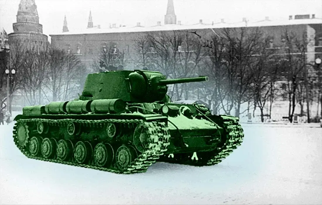 «В начале войны полагалось, то что данный танк не берёт ни одно германское орудие, однако данное обман!»- 5 слабеньких зон танка КВ-1