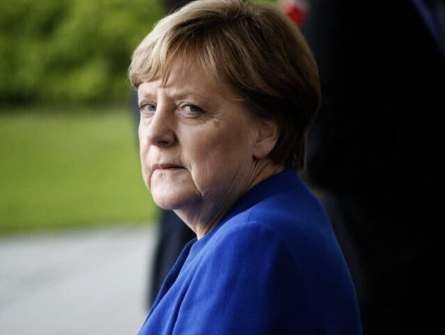 Меркель стала жертвой российских пранкеров