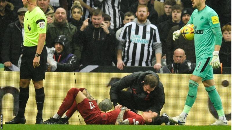 Нападающий «Ливерпуля» Дарвин Нуньес имеет «шанс» сразиться с «Реалом» в Лиге чемпионов после травмы плеча в матче с «Ньюкаслом», говорит менеджер Юрг