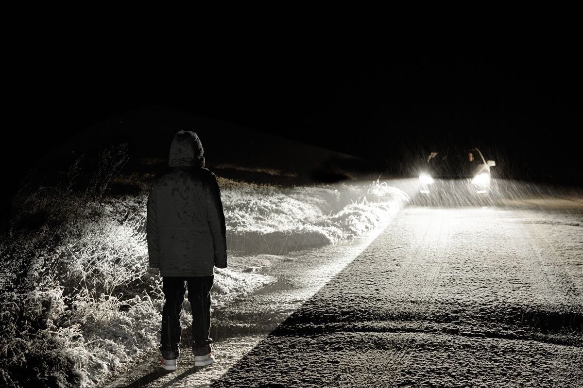 Мальчик потерялся в тюменском ТЦ и решил пойти домой 40 километров вдоль трассы!