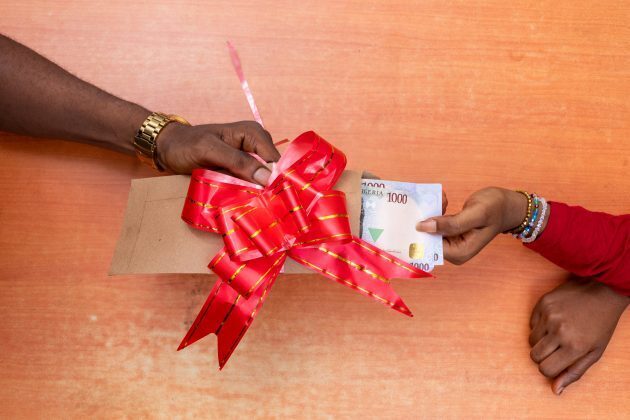 10 худших подарков для женщин, которые вы никогда не должны покупать