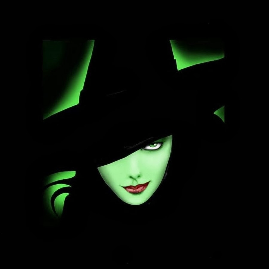 Ведьма с зелеными глазами