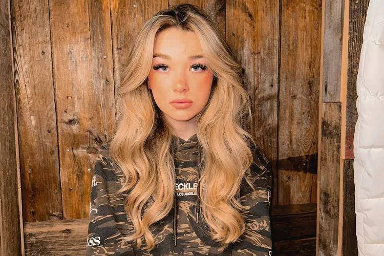 20-летний подросток с синдромом Туретта повышает осведомленность после издевательств: "С таким же успехом можно принять это"